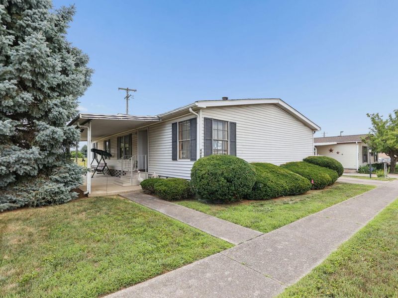 4489 Nevada Drive W, Columbus, OH 43207 Photo 2