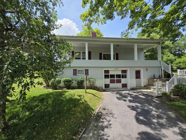3322 Fairmont Avenue, Fairmont, WV 26554