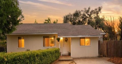 515 Hilltop Dr, Auburn, CA 95603 Photo