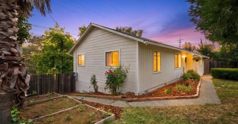 515 Hilltop Dr, Auburn, CA 95603 Photo