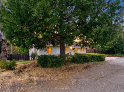 515 Hilltop Dr, Auburn, CA 95603 Photo