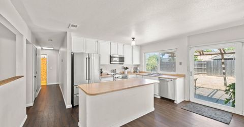 9033 Park Meadows Dr, Elk Grove, CA 95624 Photo