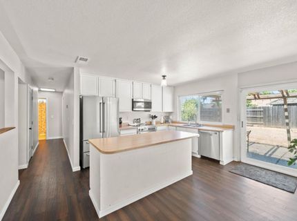 9033 Park Meadows Dr, Elk Grove, CA 95624 Photo