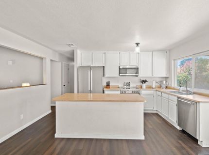 9033 Park Meadows Dr, Elk Grove, CA 95624 Photo
