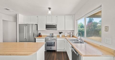 9033 Park Meadows Dr, Elk Grove, CA 95624 Photo