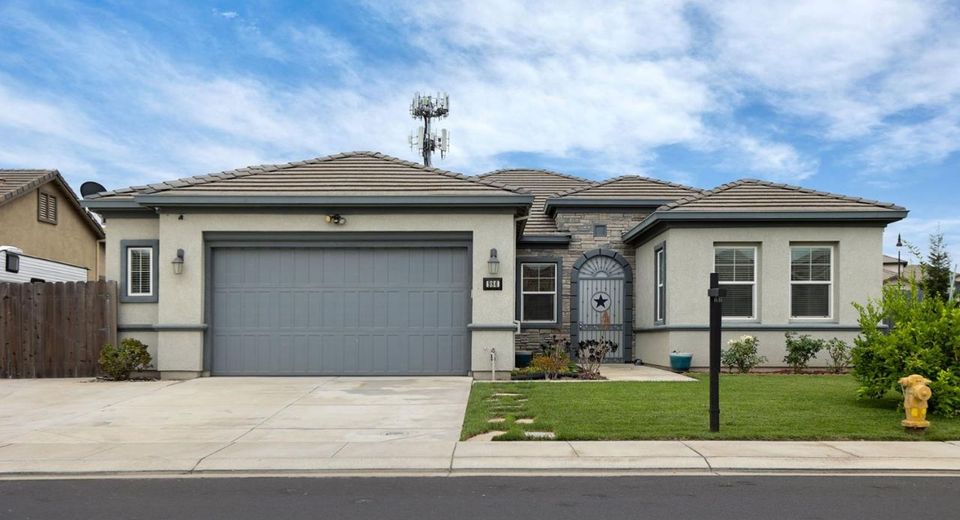 986 Harvest Mill Dr, Manteca, CA 95336 Photo