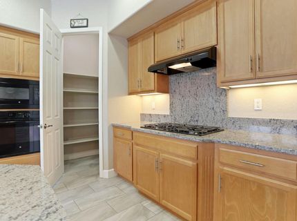 986 Harvest Mill Dr, Manteca, CA 95336 Photo