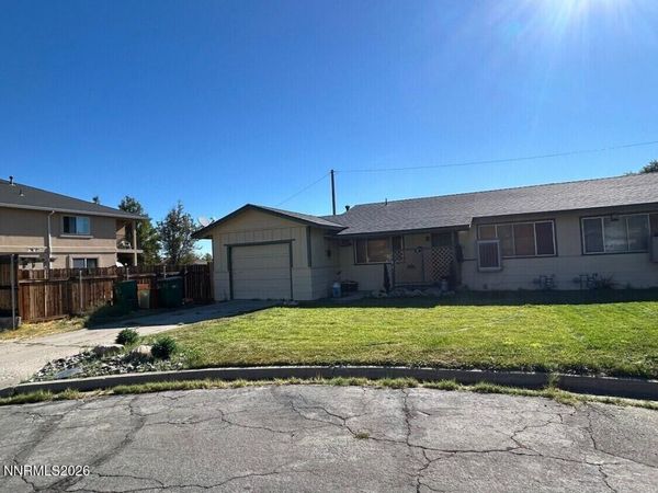 2079 E Sheffield Way, Carson City, NV 89701