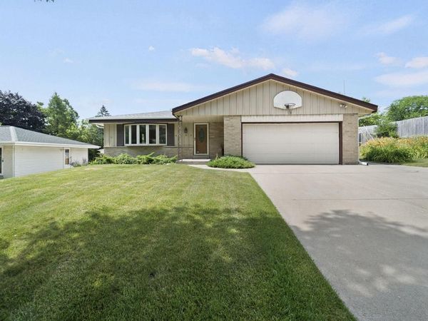 4109 W Hemlock STREET, Milwaukee, WI 53209