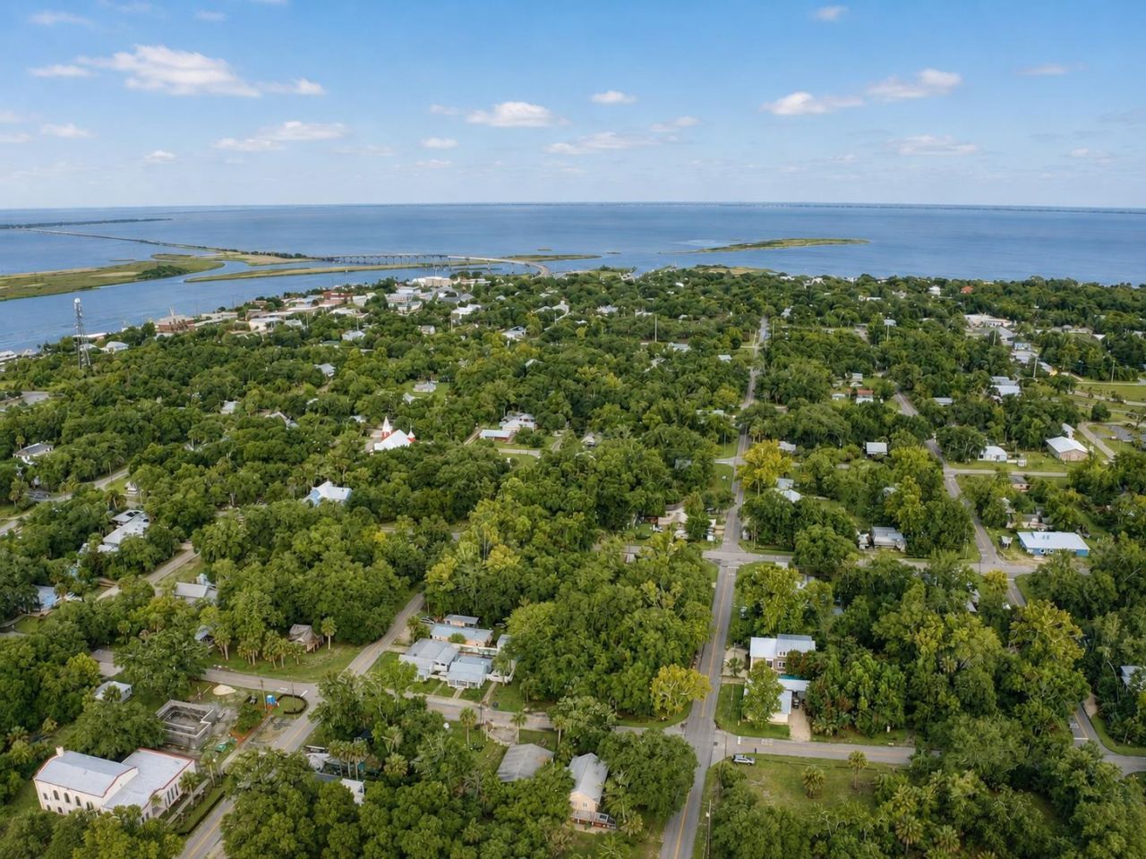 195 8th Street , Apalachicola, FL 32320 Photo