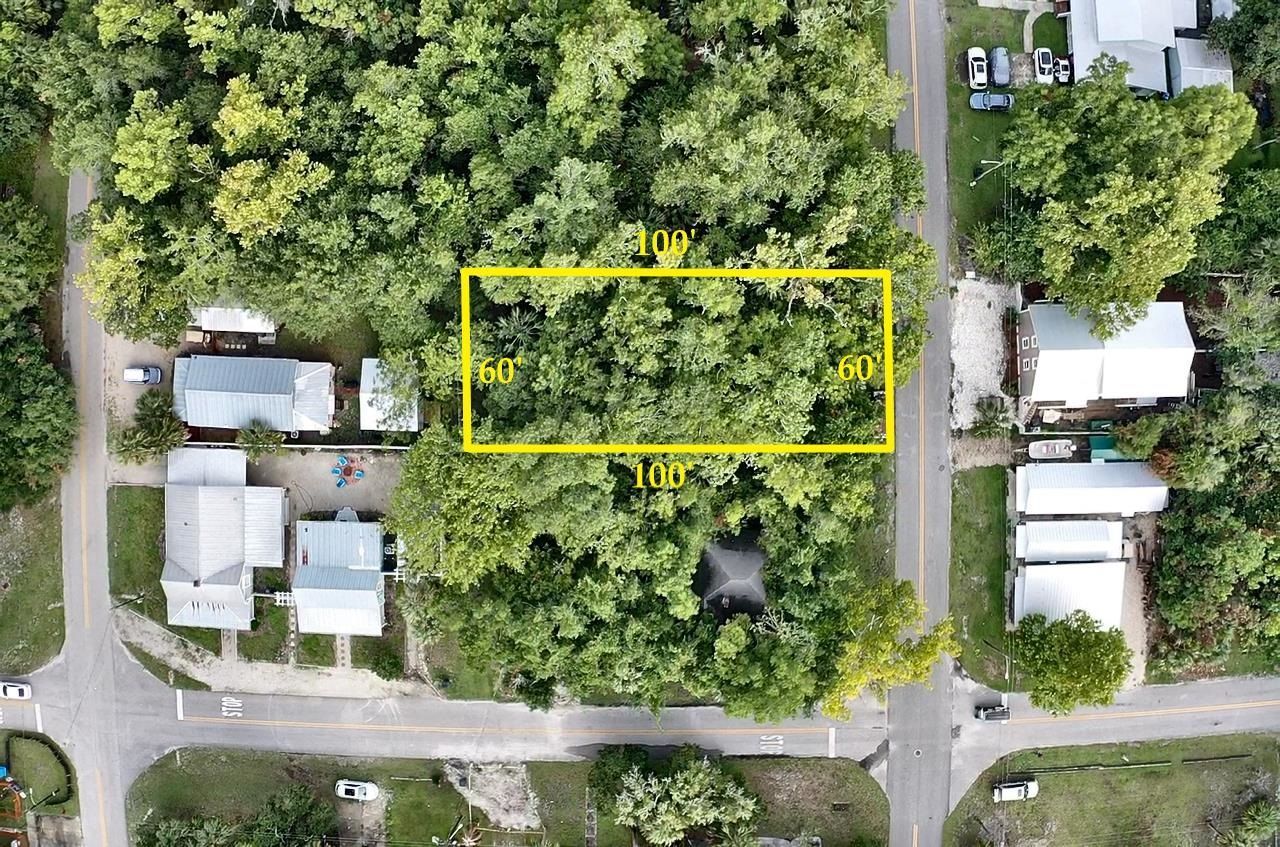 195 8th Street , Apalachicola, FL 32320 Photo