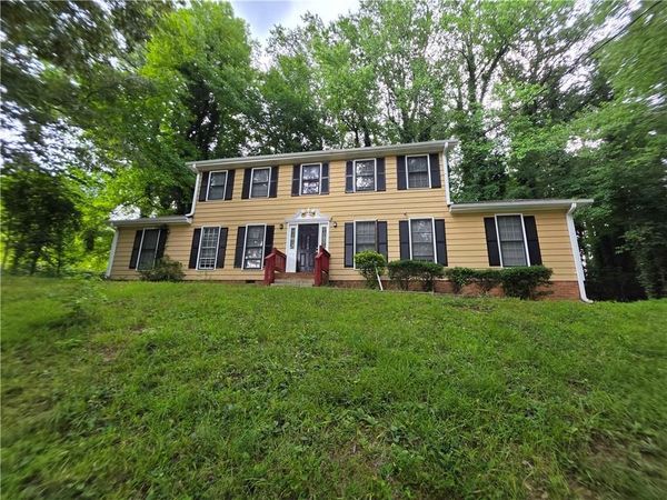 5183 Mccarter Ct , Stone Mountain, GA 30088