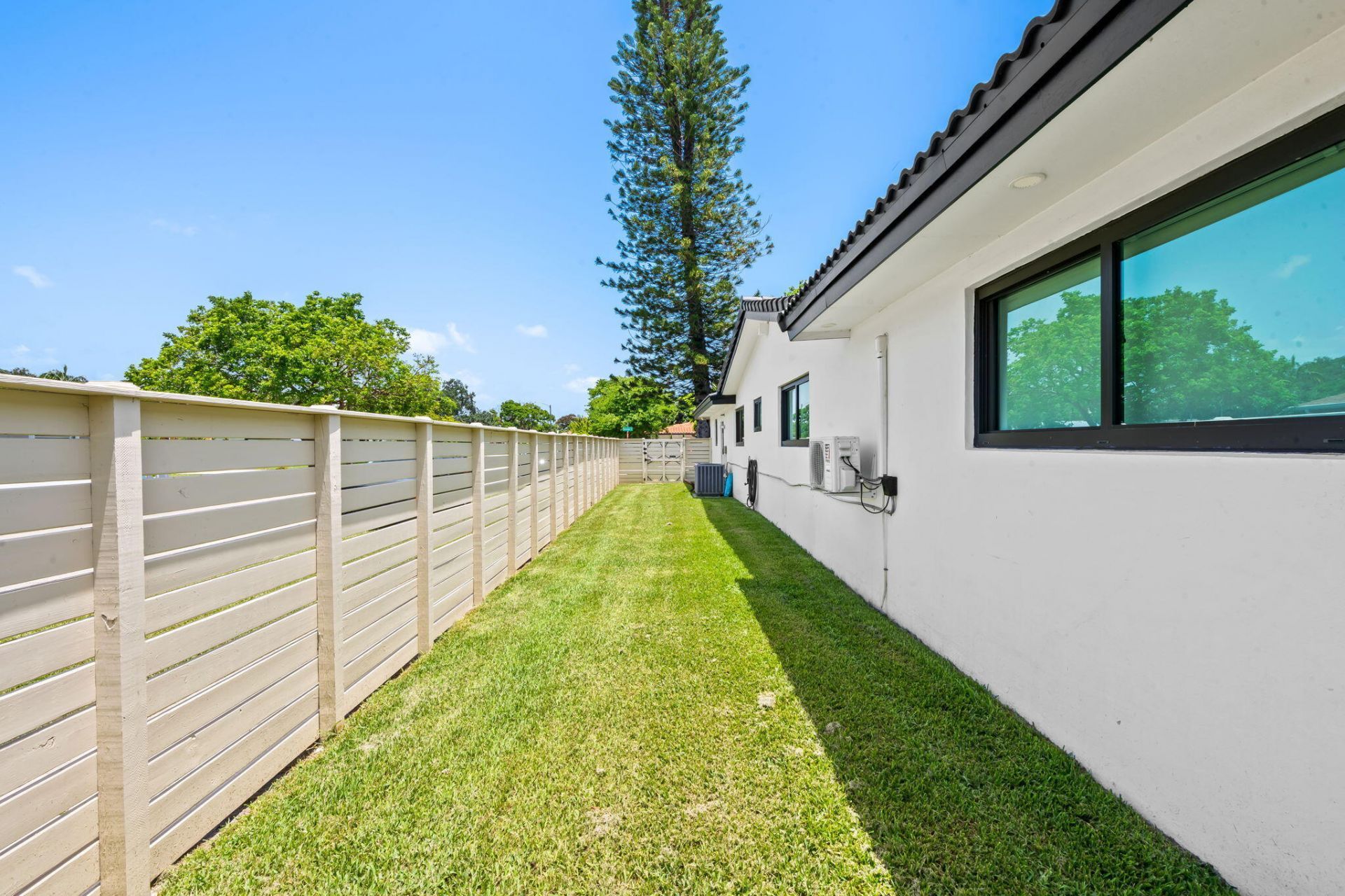 5122 Cleveland Street, Hollywood, FL 33021 Photo