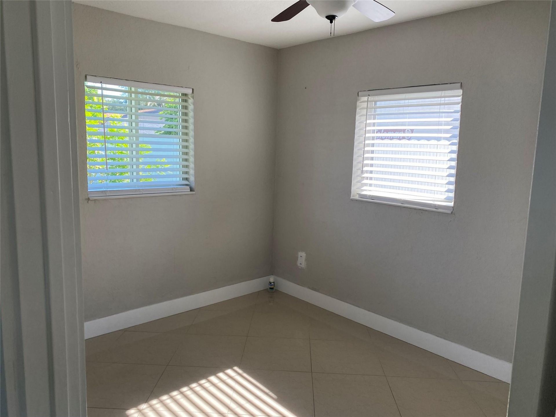 6325 Grant Court, Hollywood, FL 33024 Photo