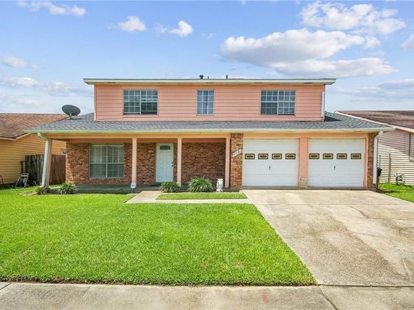 7230 RIDGEFIELD Drive, New Orleans, LA 70128