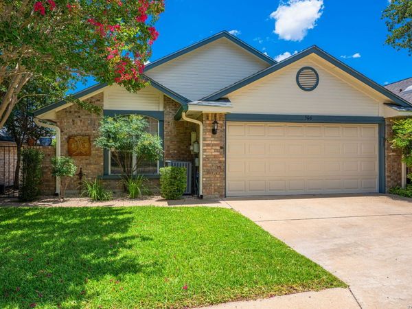 506 Fitch Street, Kerrville, TX 78028