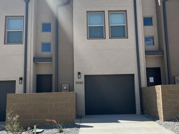 8940 Mountain Ash Avenue SW, Albuquerque, NM 87121