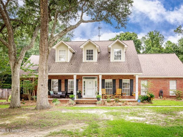 3422 Dijon Avenue, Ocean Springs, MS 39564