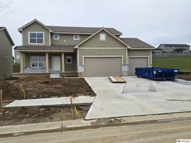 11017 N 162 Street, Bennington, NE 68007