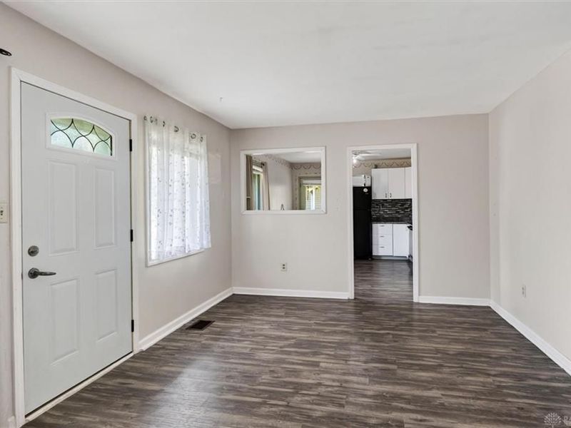 1629 Drake Drive, Xenia, OH 45385 Photo 8