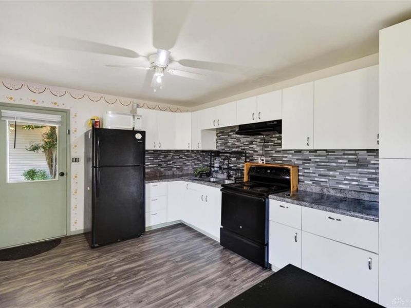 1629 Drake Drive, Xenia, OH 45385 Photo 9