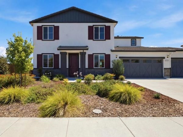 1225 Autumn Breeze Drive, Dixon, CA 95620