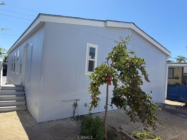 203 Duke Lane, Unit 85, Santa Ana, CA 92704