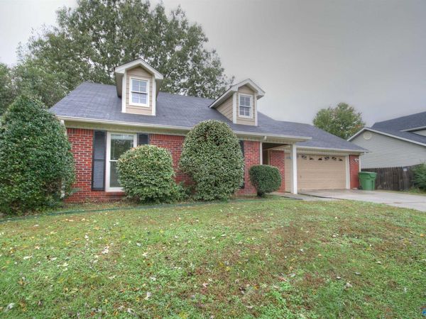 104 Hollington Drive, Huntsville, AL 35811
