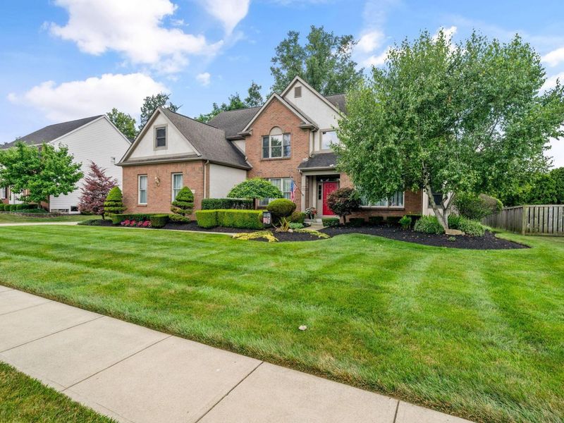 9153 Candleridge Street, Pickerington, OH 43147 Photo 2