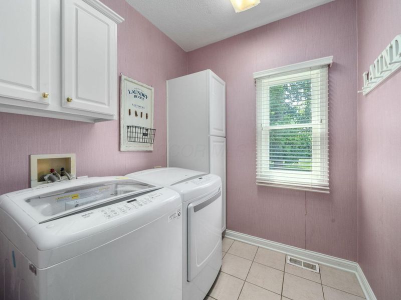 9153 Candleridge Street, Pickerington, OH 43147 Photo 32