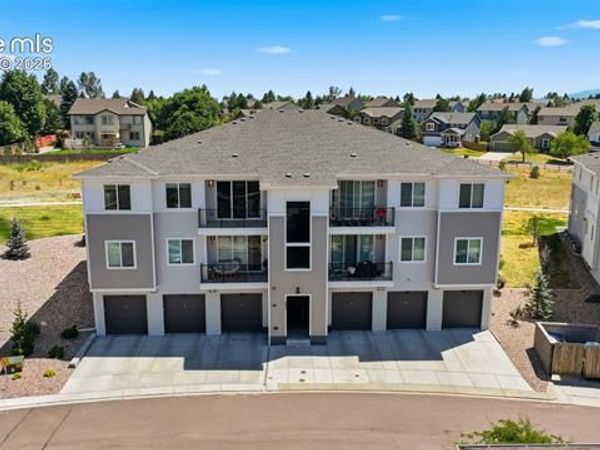 3835 Presidio Point, Unit 201, Colorado Springs, CO 80920