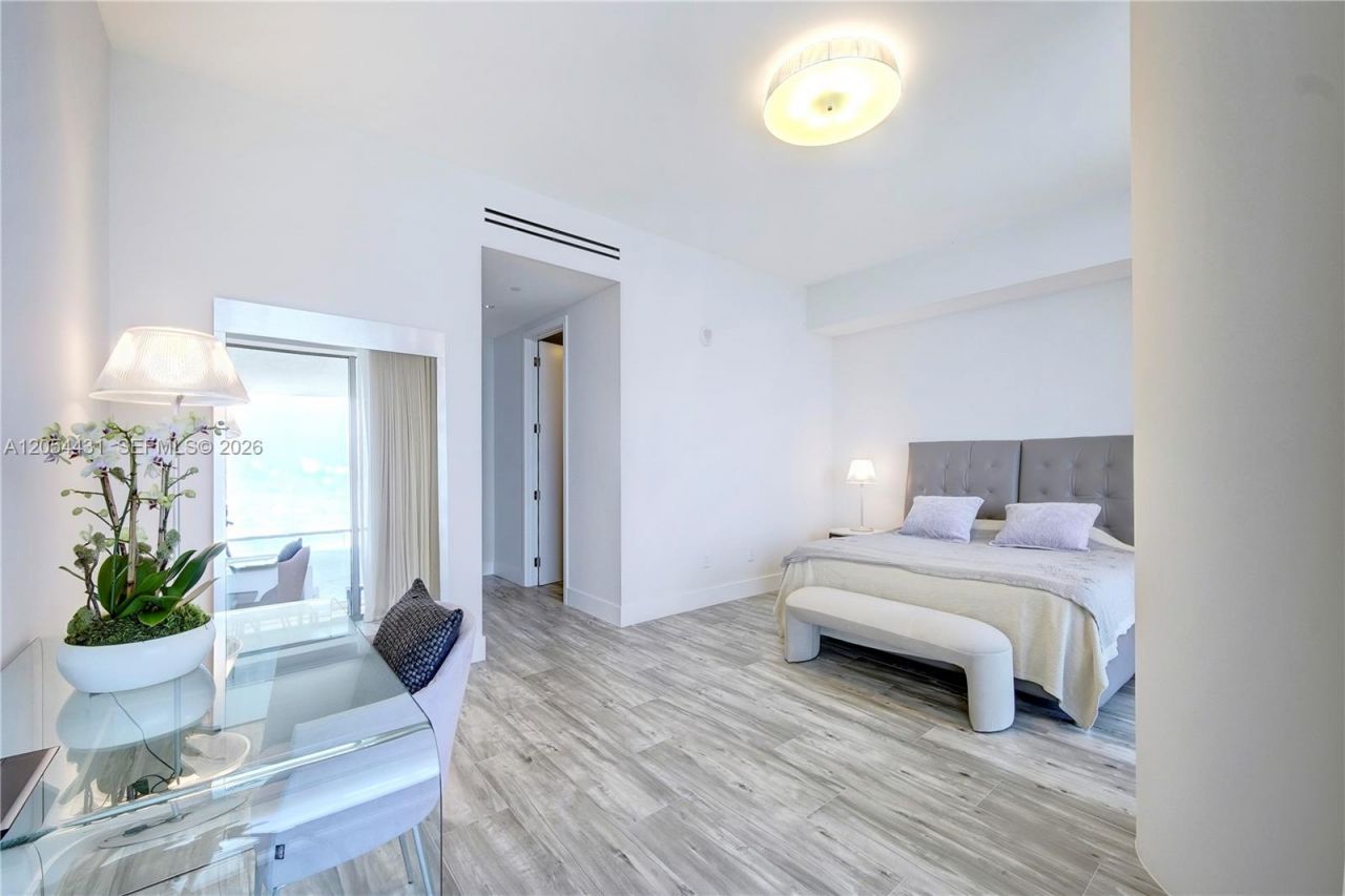 10203 Collins Ave, Unit 1502, Bal Harbour, FL 33154 Photo