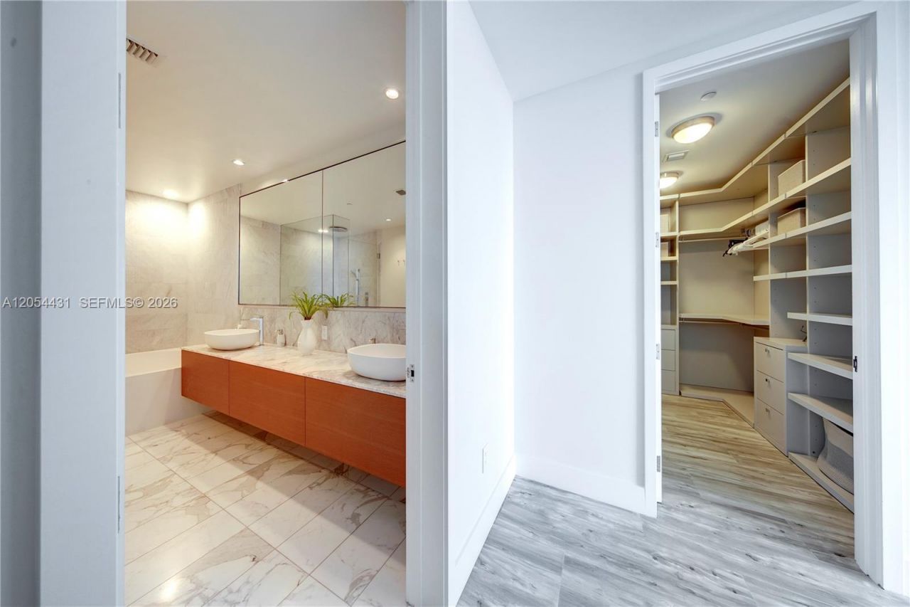 10203 Collins Ave, Unit 1502, Bal Harbour, FL 33154 Photo
