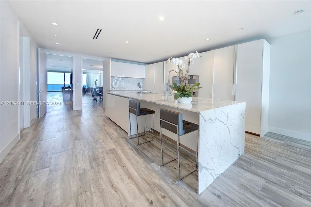 10203 Collins Ave, Unit 1502, Bal Harbour, FL 33154 Photo
