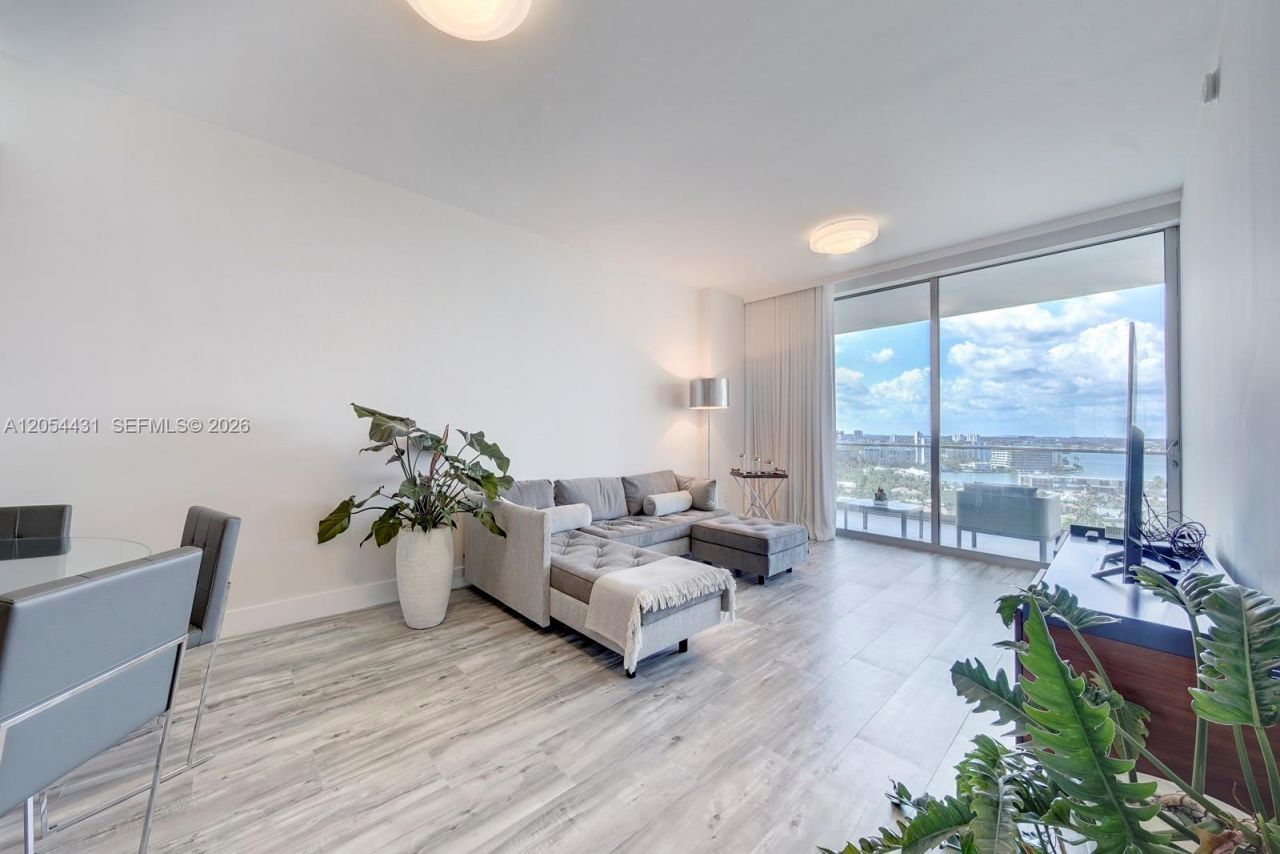 10203 Collins Ave, Unit 1502, Bal Harbour, FL 33154 Photo