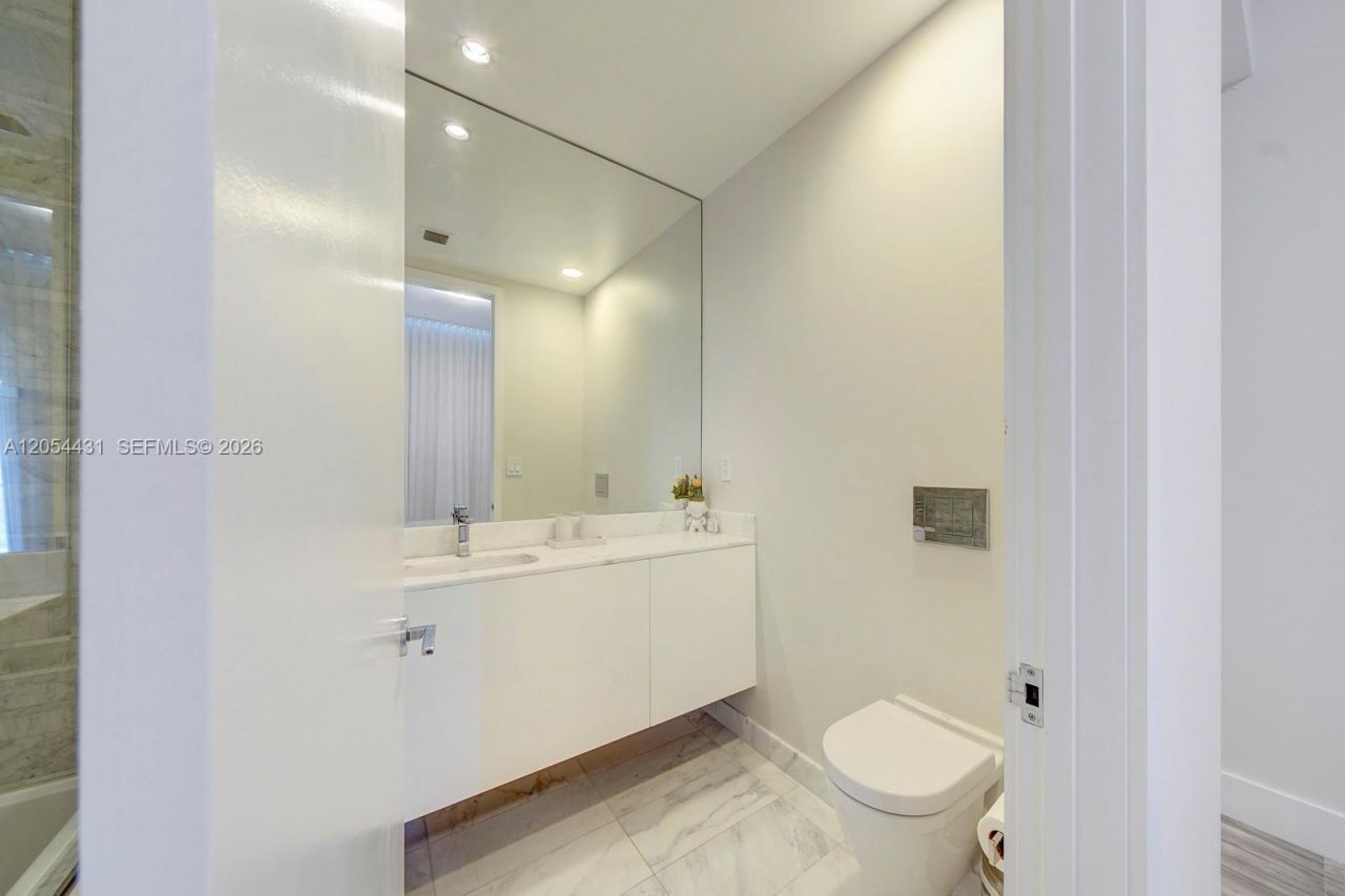 10203 Collins Ave, Unit 1502, Bal Harbour, FL 33154 Photo
