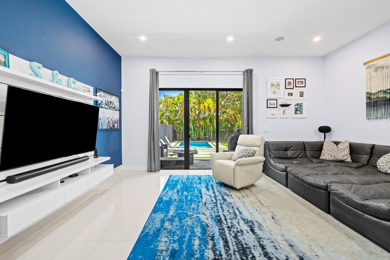 3090 SW 17th Street, Miami, FL 33145 Photo