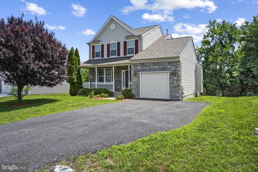 1400 Prentiss Point Parkway, Martinsburg, WV 25401 Main Photo