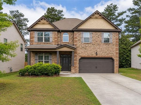 29 Bay Crest Court, Loganville, GA 30052