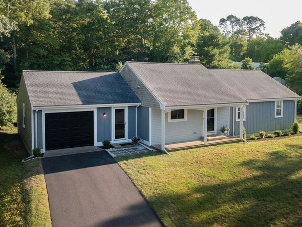 6 Hilltop Dr, Bourne, MA 02561