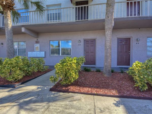 9110 TUDOR DRIVE , Unit L106, TAMPA, FL 33615