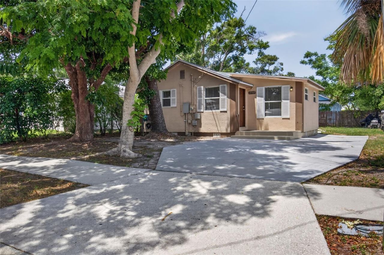 2947 Gillespie Avenue , Sarasota, FL 34234 Photo