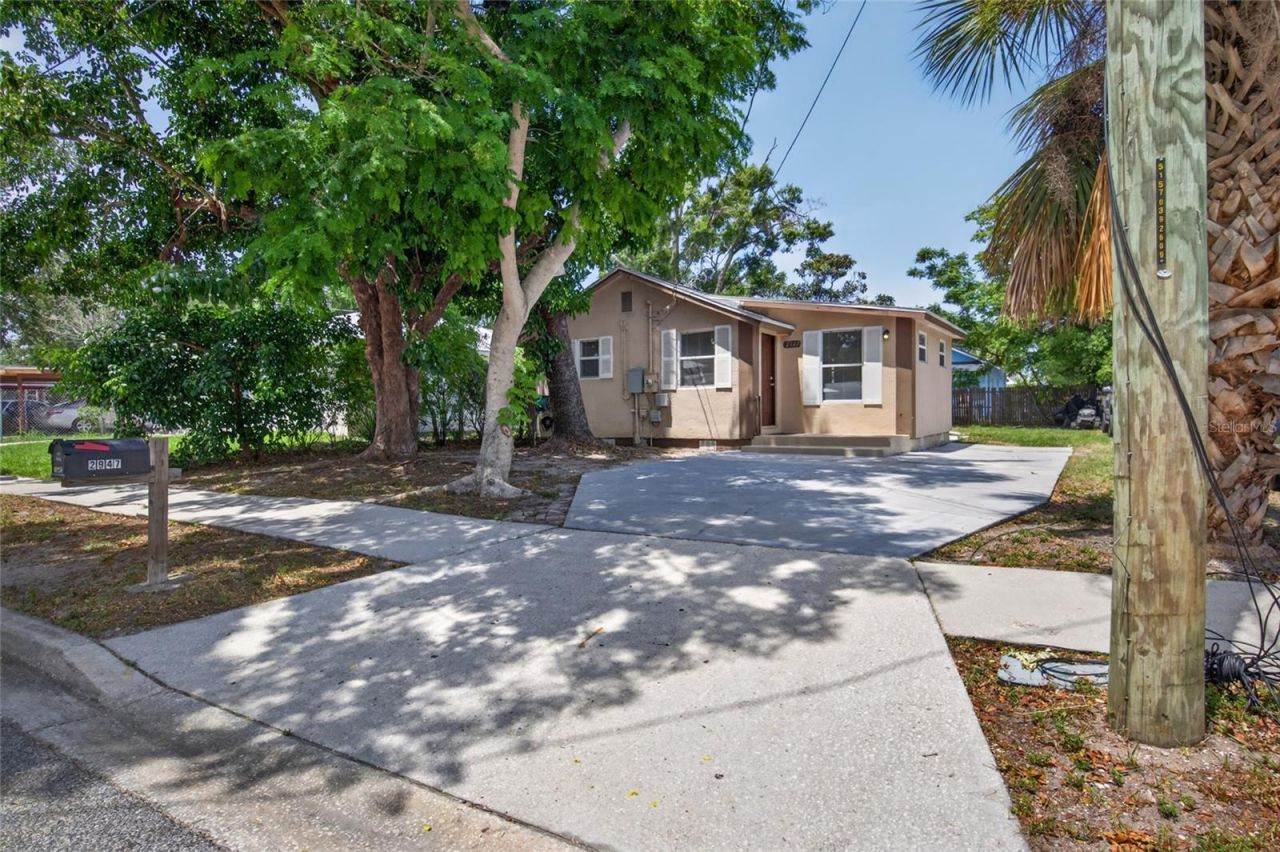2947 Gillespie Avenue , Sarasota, FL 34234 Photo