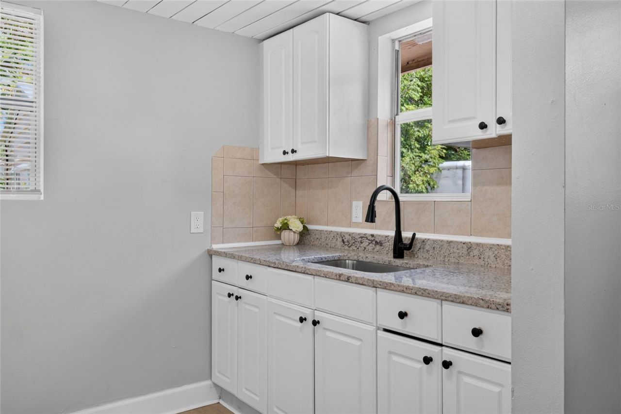 2947 Gillespie Avenue , Sarasota, FL 34234 Photo