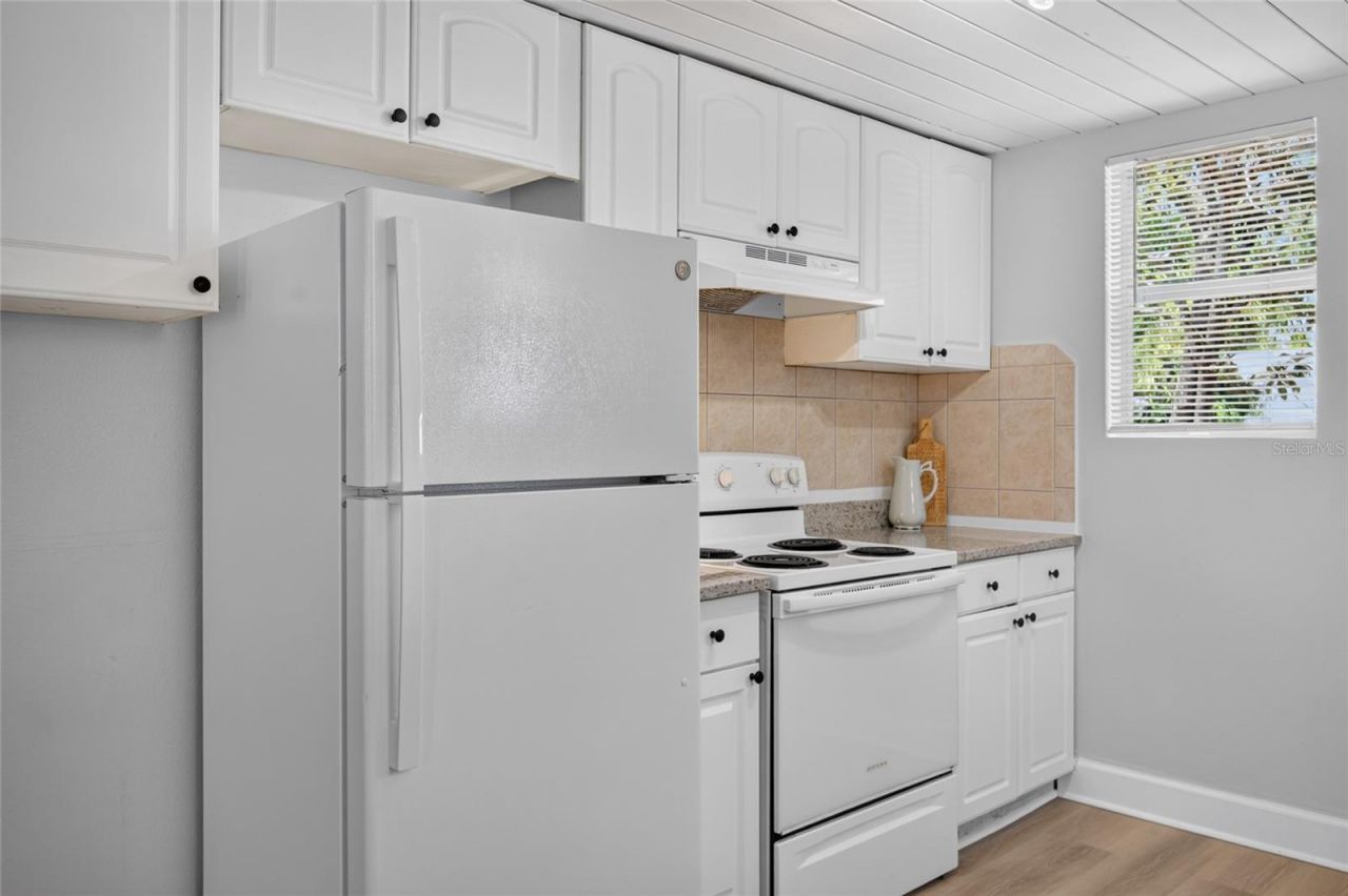 2947 Gillespie Avenue , Sarasota, FL 34234 Photo