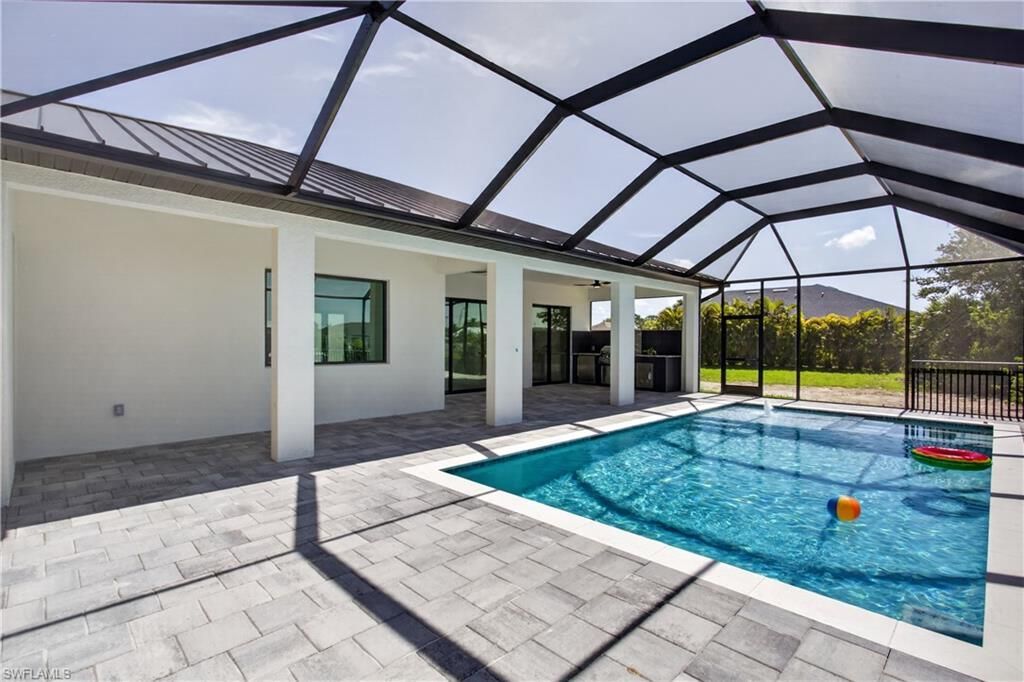 2836 SW 1st Ter, Cape Coral, FL 33991 Photo
