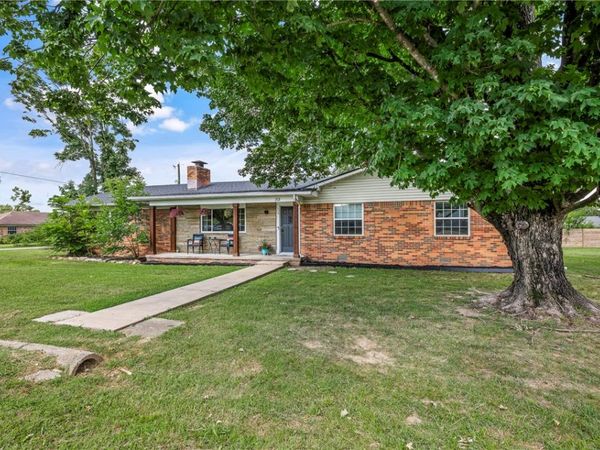 701 NW Ford Lane , Bentonville, AR 72712