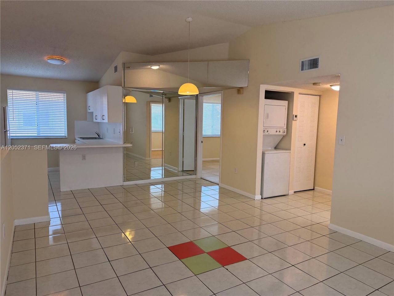 8019 Lake Dr, Unit 202, Doral, FL 33166 Photo