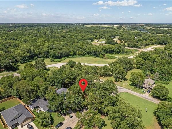 511 E Wilson Avenue , Sherman, TX 75090