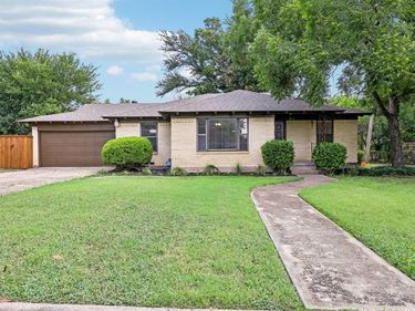 917 De Witt Circle, Dallas, TX 75224